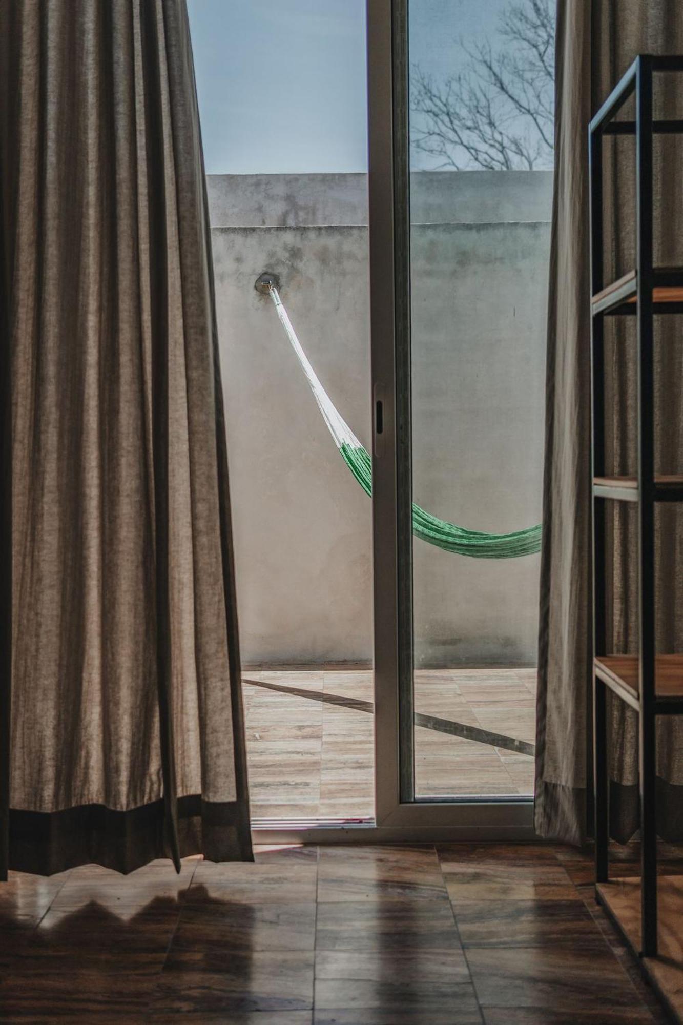 Amplia Habitacion Privada Centro メリダ エクステリア 写真
