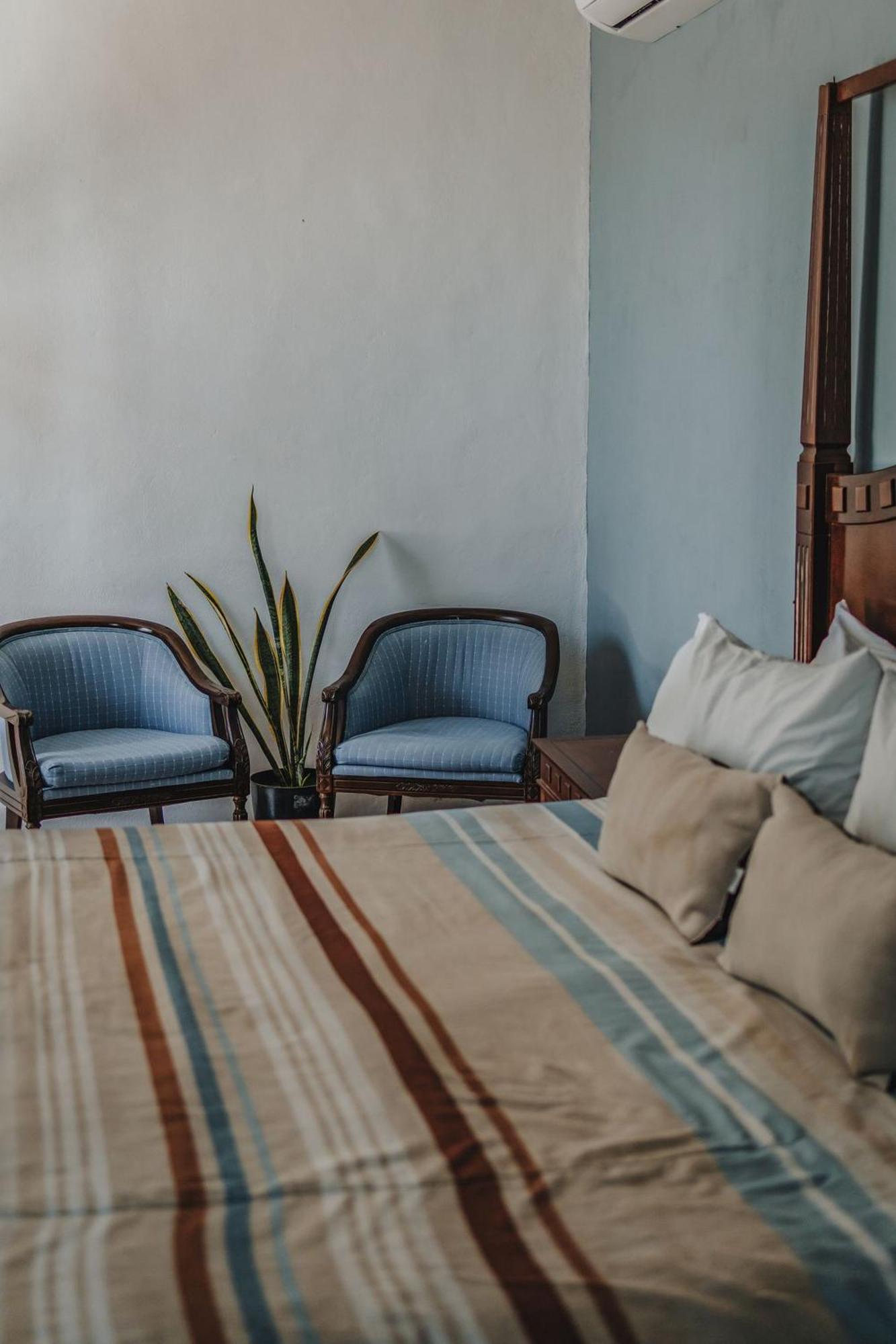 Amplia Habitacion Privada Centro メリダ エクステリア 写真