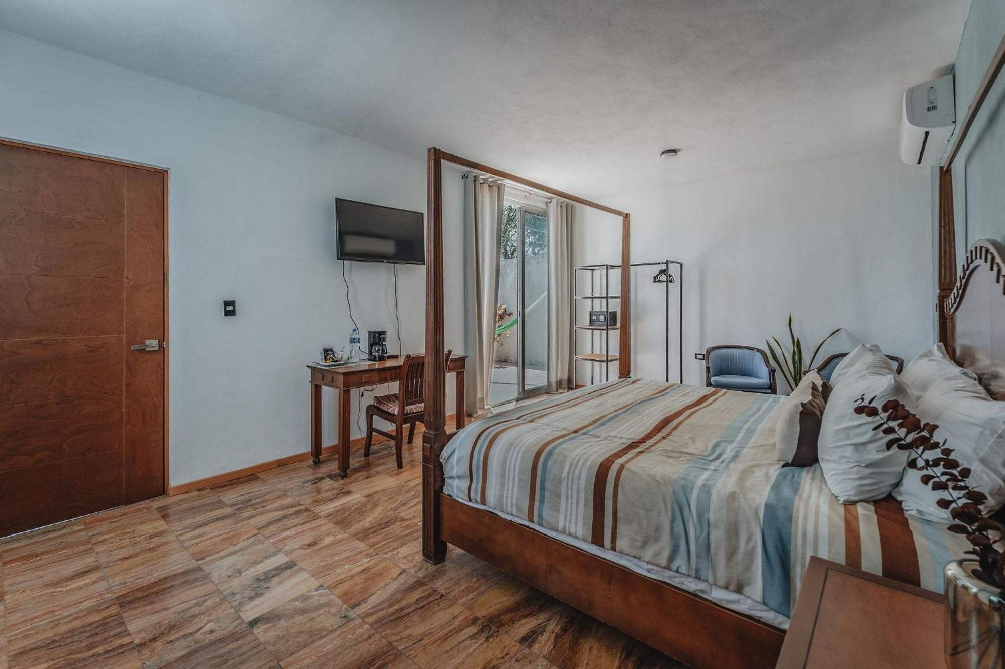 Amplia Habitacion Privada Centro メリダ エクステリア 写真